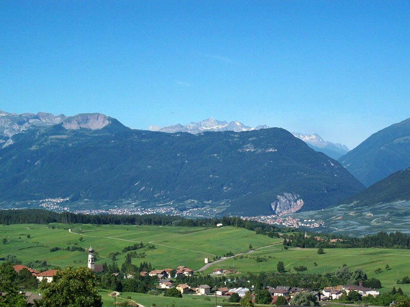 Dolomiti, Camping Village in location da sogno