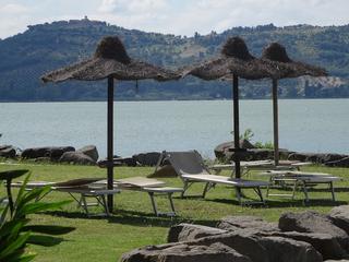 Umbria, piccolo campeggio sul lago
